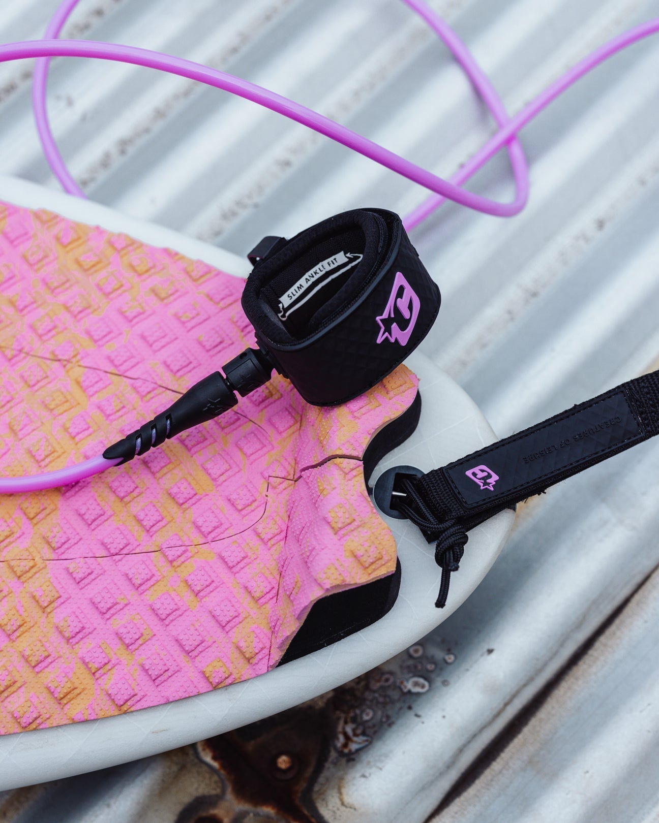 Reliance Pro 7 Slim Fit Leash- Guava Black