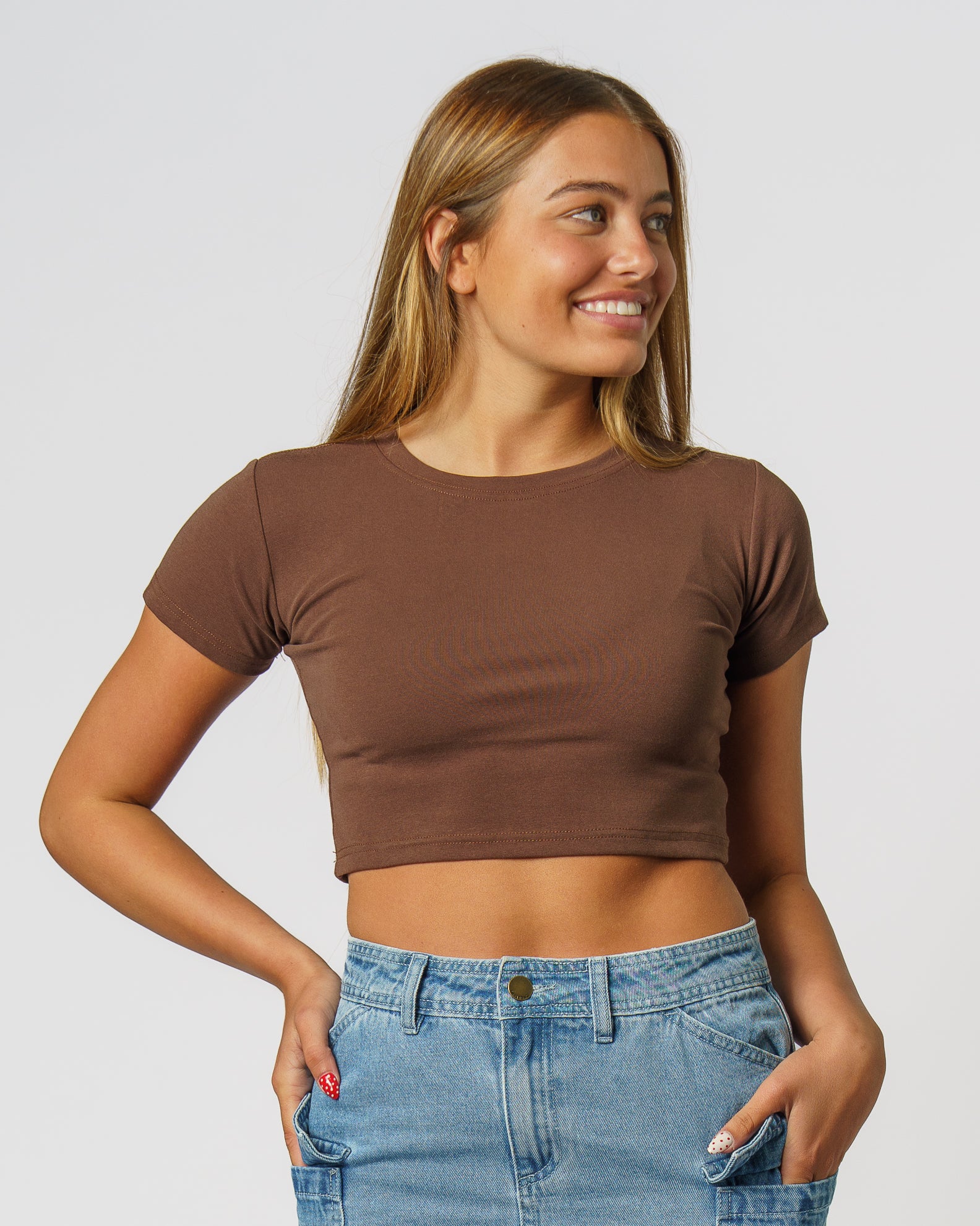 Core Fit Crop S/S Tee - Brown