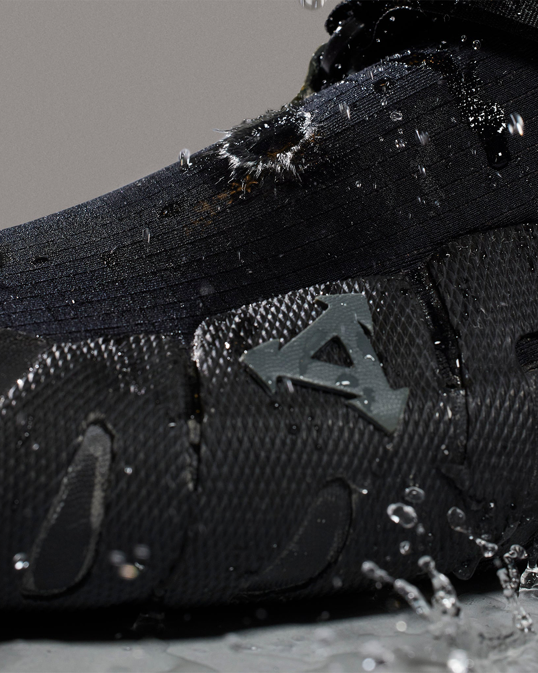 Xcel Men's Drylock Round Toe Boot 5mm