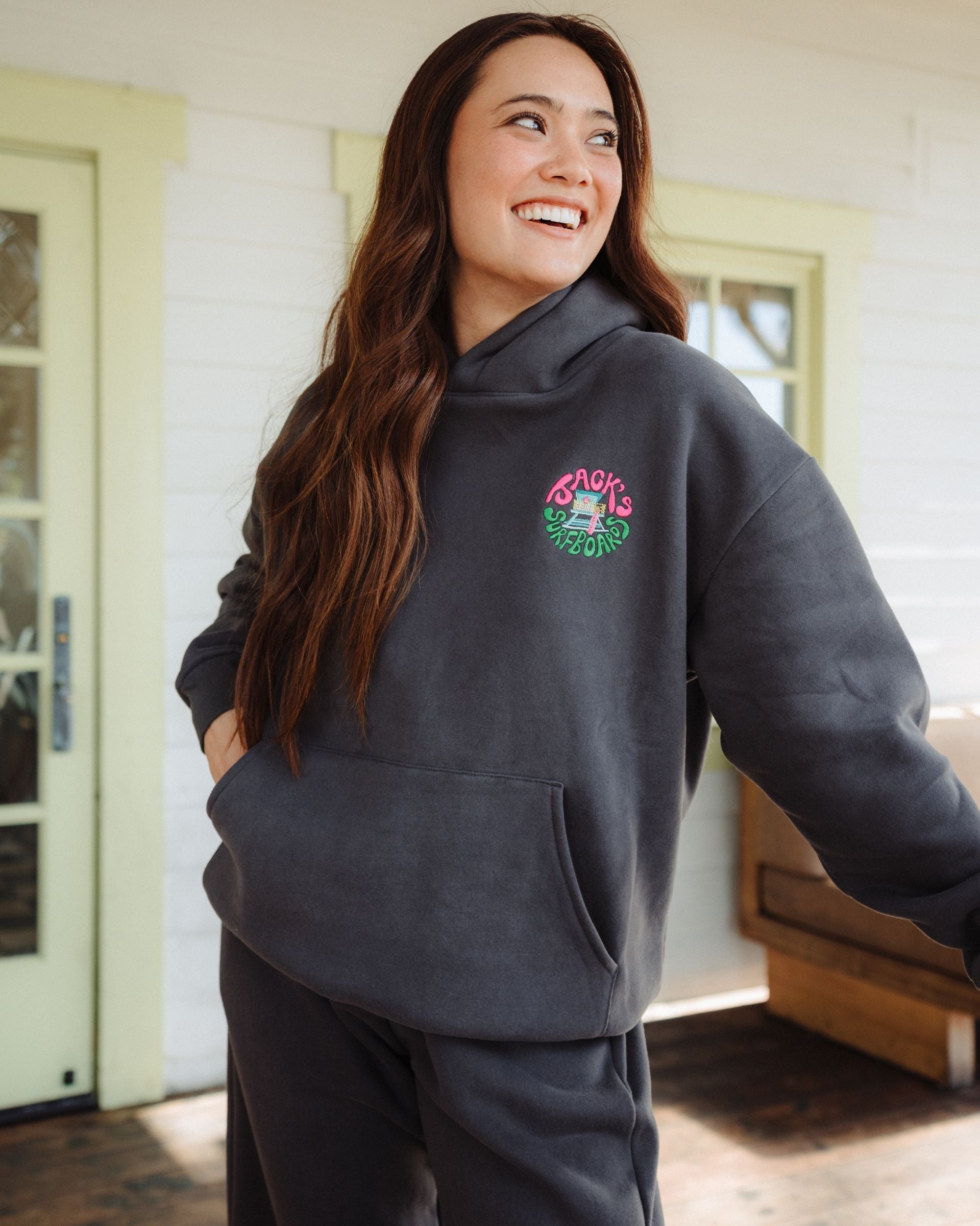 Novatradesstore Women's HB Tower Palm Pullover Hoodie - Charcoal