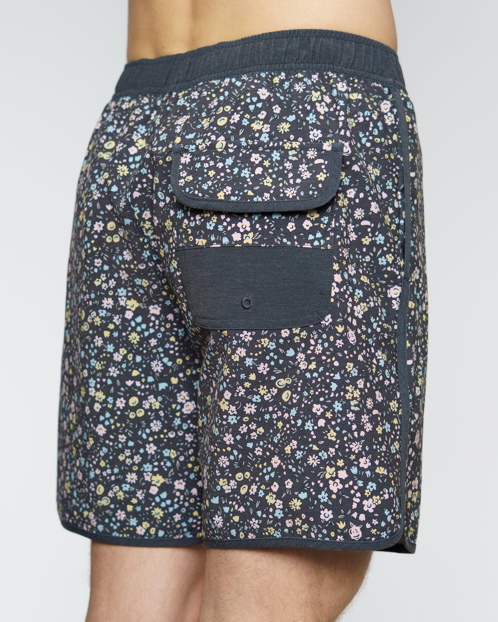 17" Pacific Floral Boardshorts