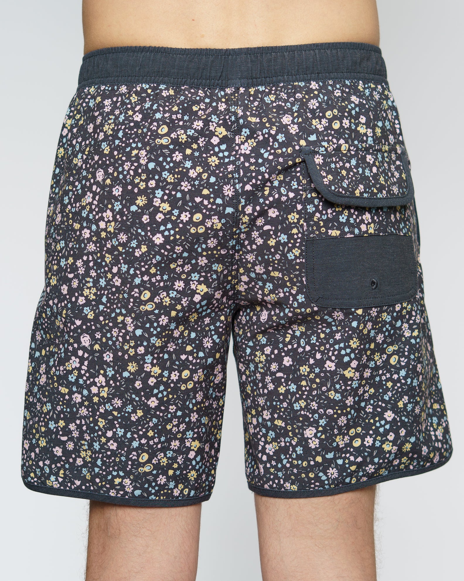 17" Pacific Floral Boardshorts