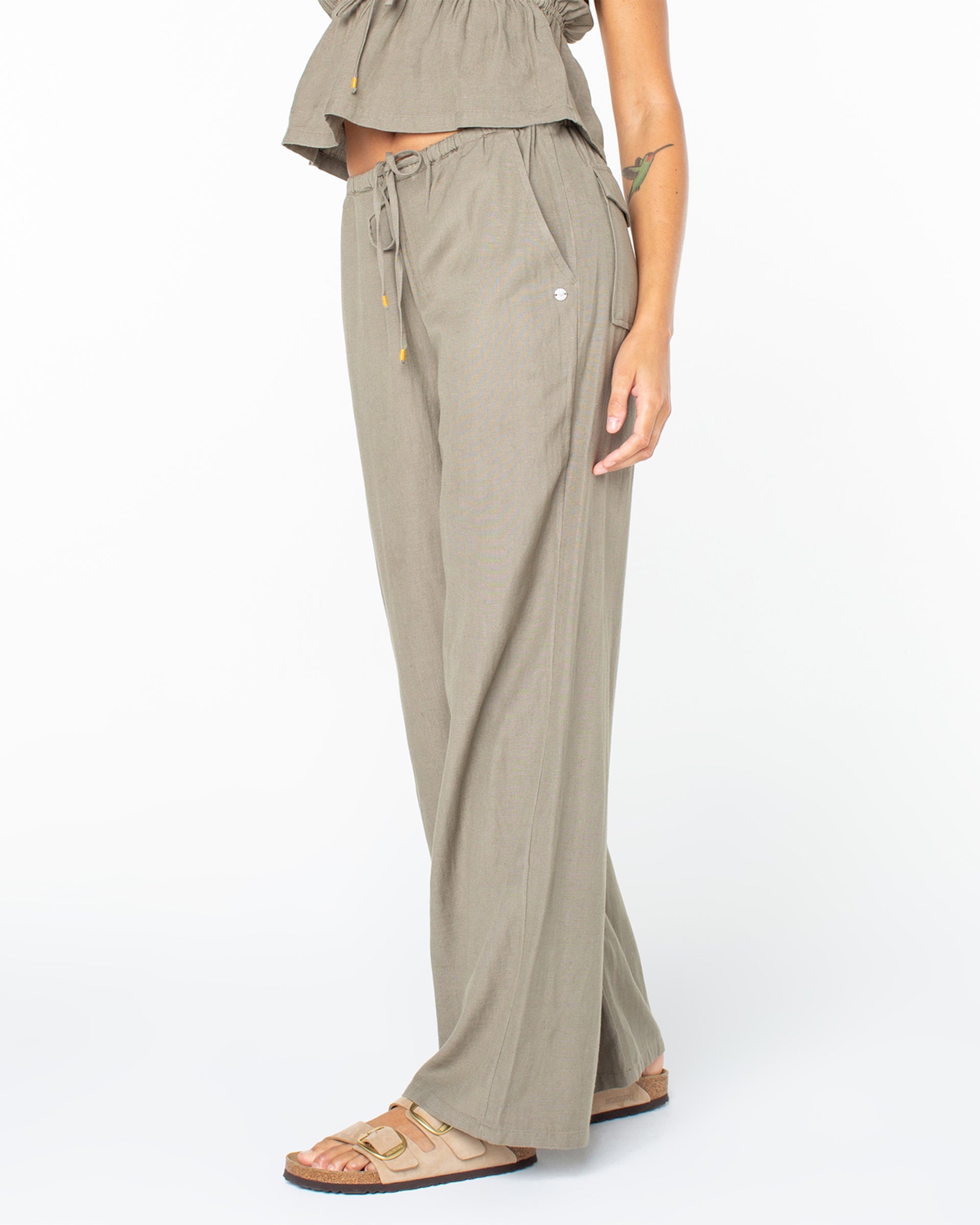 Roxy Women's Iyla Pants - Vetiver Solid