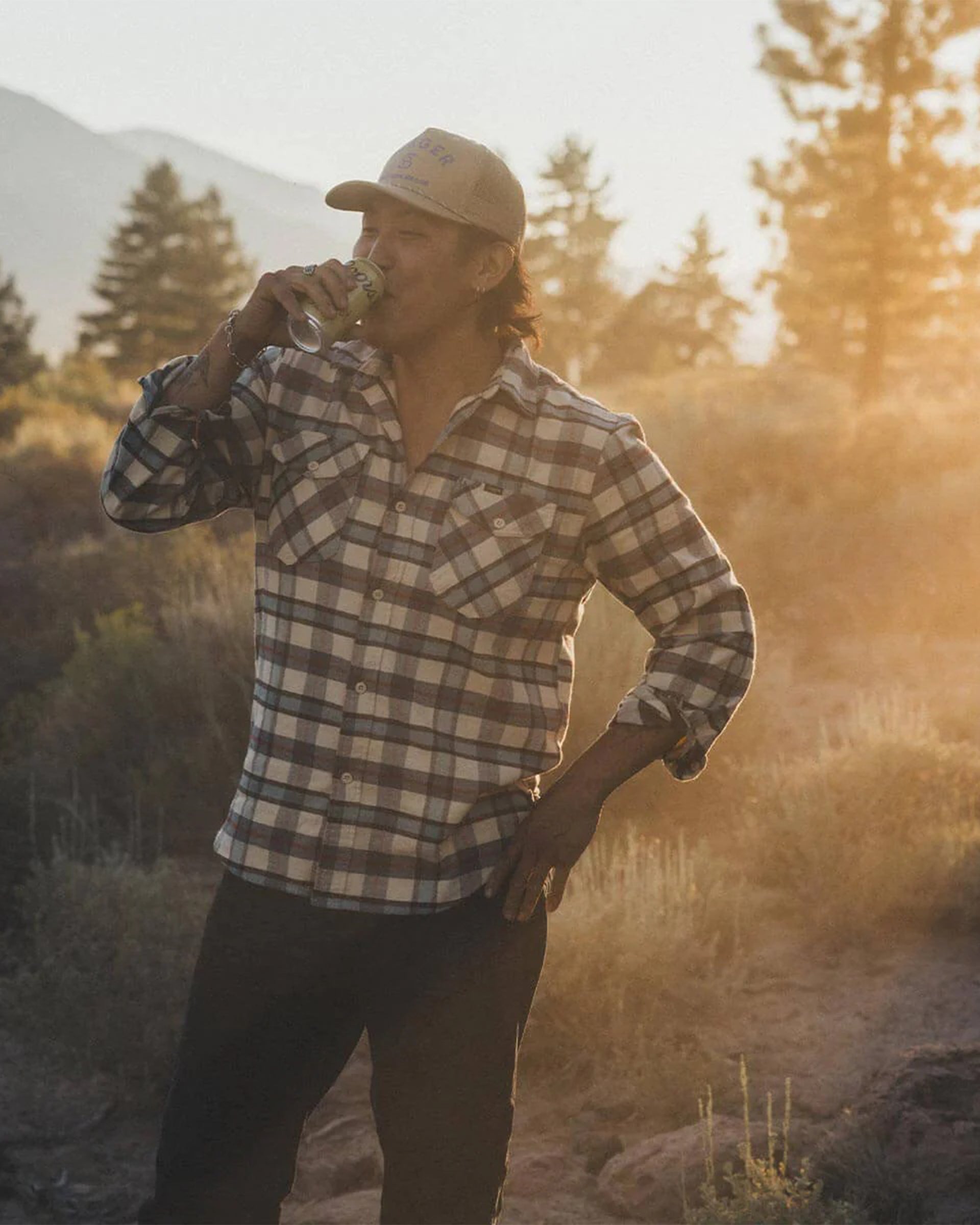 Seager Co. Calico Flannel - Cream Plaid