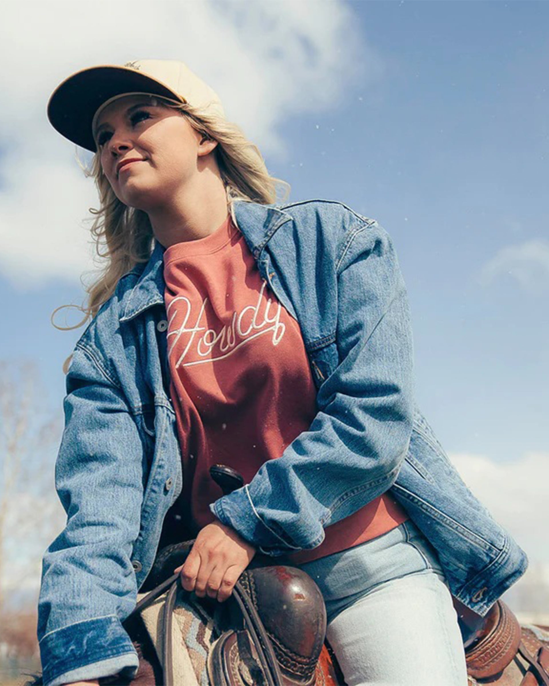 Sendero Provisions Co. Howdy Drop Shoulder Sweatshirt - Dusty Mauve