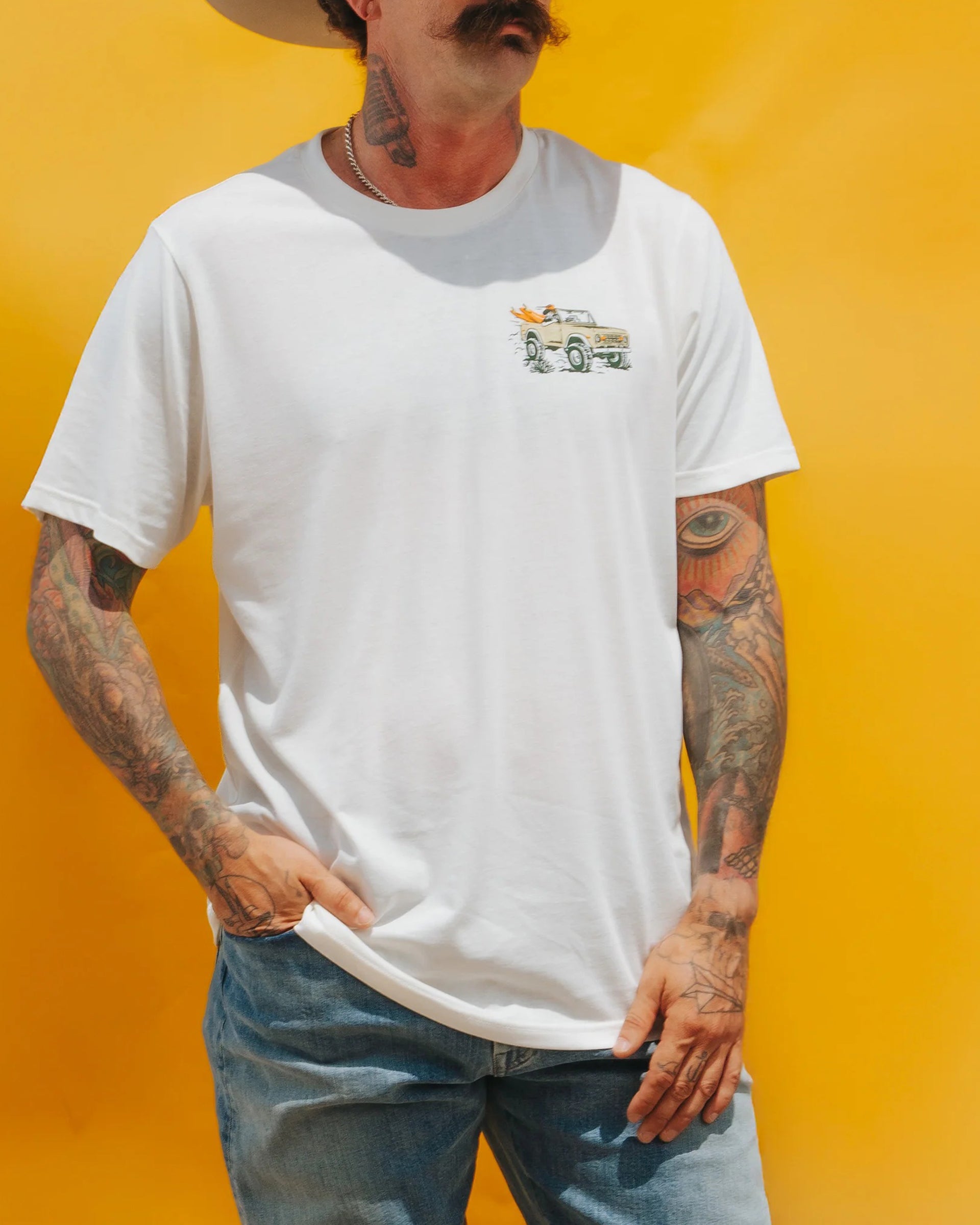 Sendero Provisions Co. x Waco Surf Lone Surf Road Trip Short Sleeve T-Shirt - Vintage White