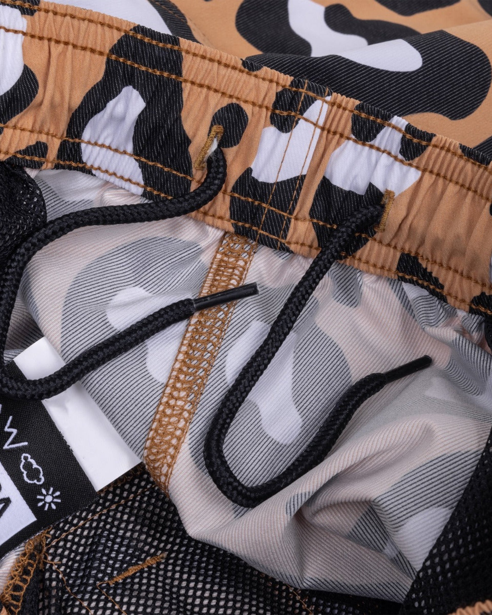 Vast. Leopard Volley Short - Leopard